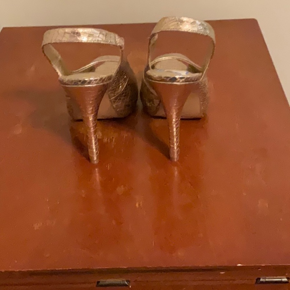 Shoes - Picture 2 of 3